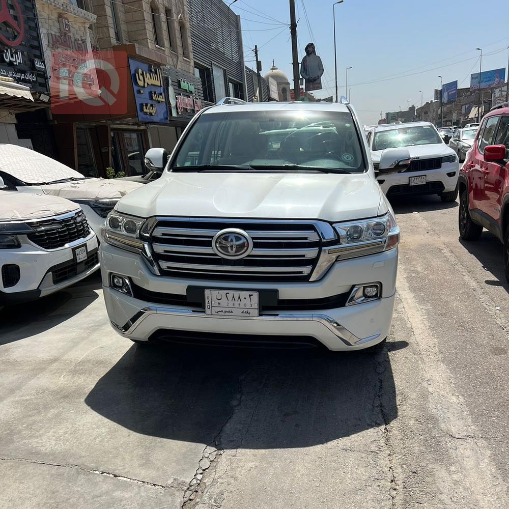 تويوتا لاندكروزر